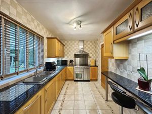 Photo 13- click for photo gallery